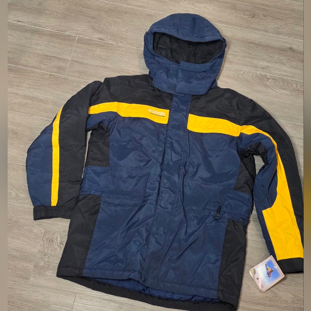 Vintage 90's New Columbia Tactonite Snow Boys Jacket Youth Size 18-20 NWT